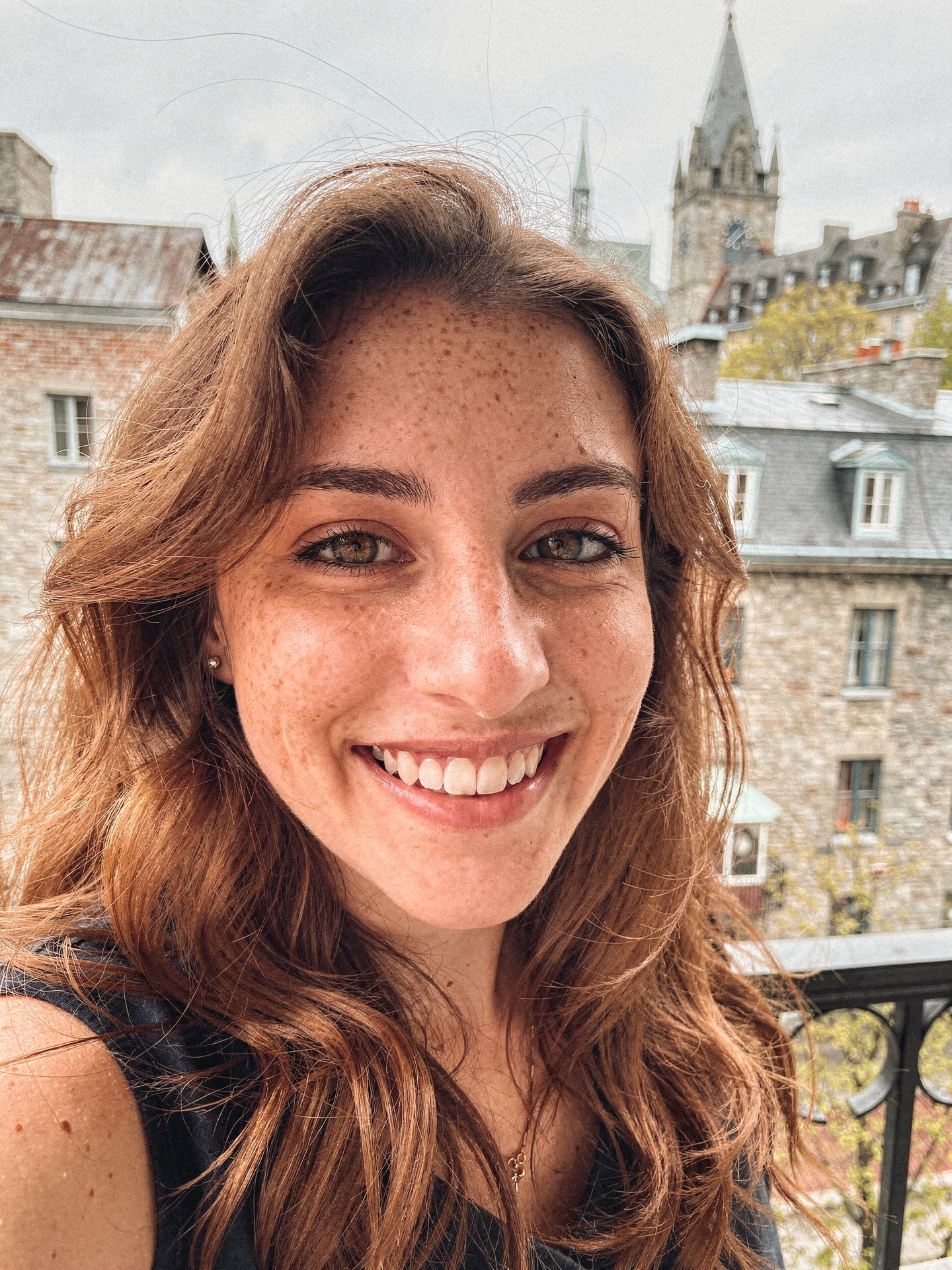 GenciVie selfie femme 29ans balcon Quebec