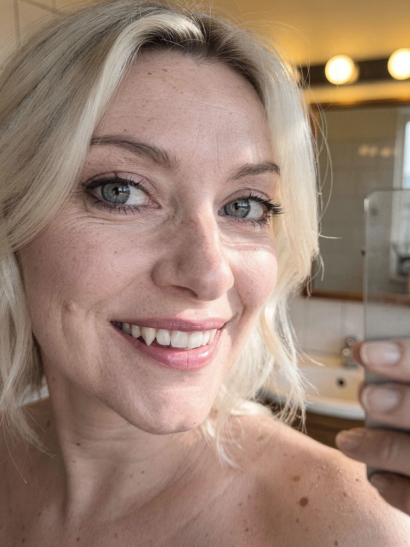 GenciVie selfie femme 37ans miroir Longueuil